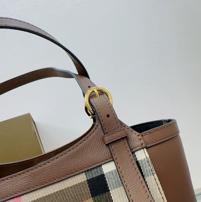 Bv*b*rry shopping bags